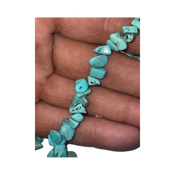 Natural Turquoise Chip Beaded Necklace - Picture 5 of 5